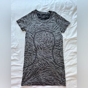 lululemon swiftly tshirt